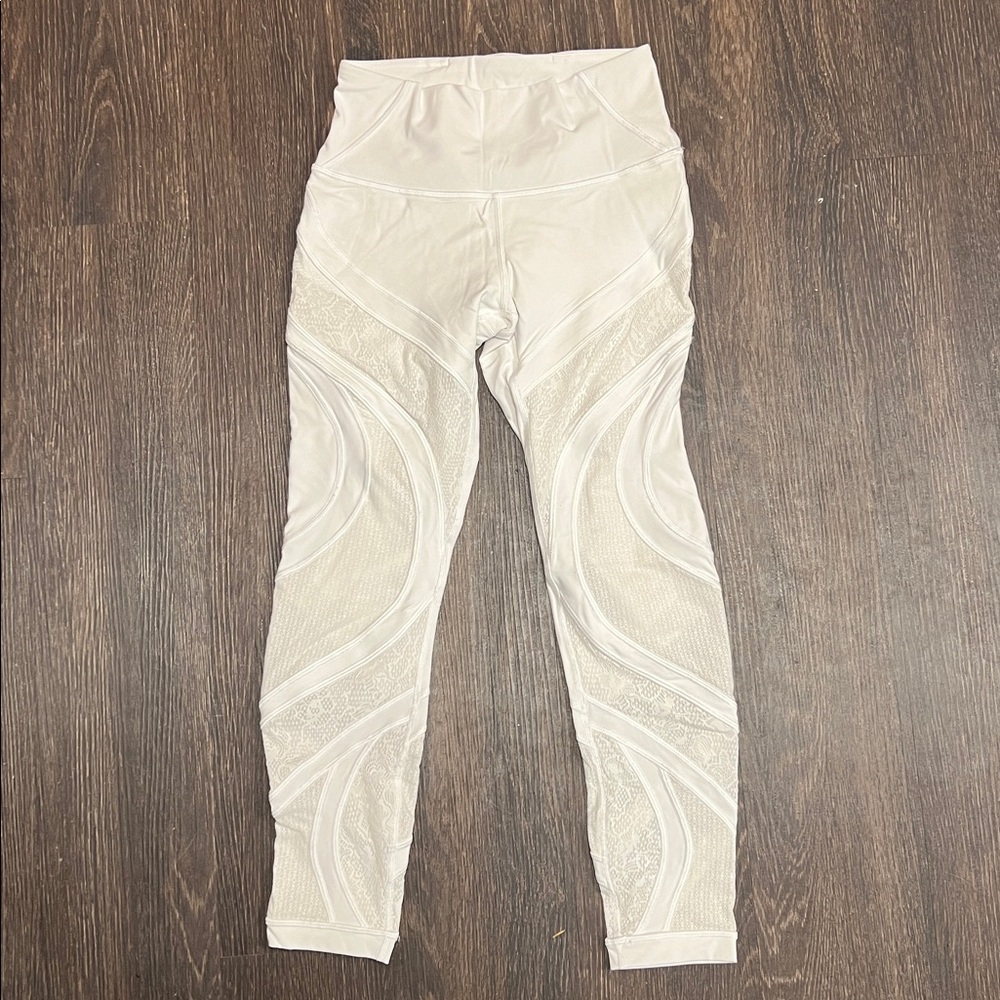 Lululemon lacy leggings
